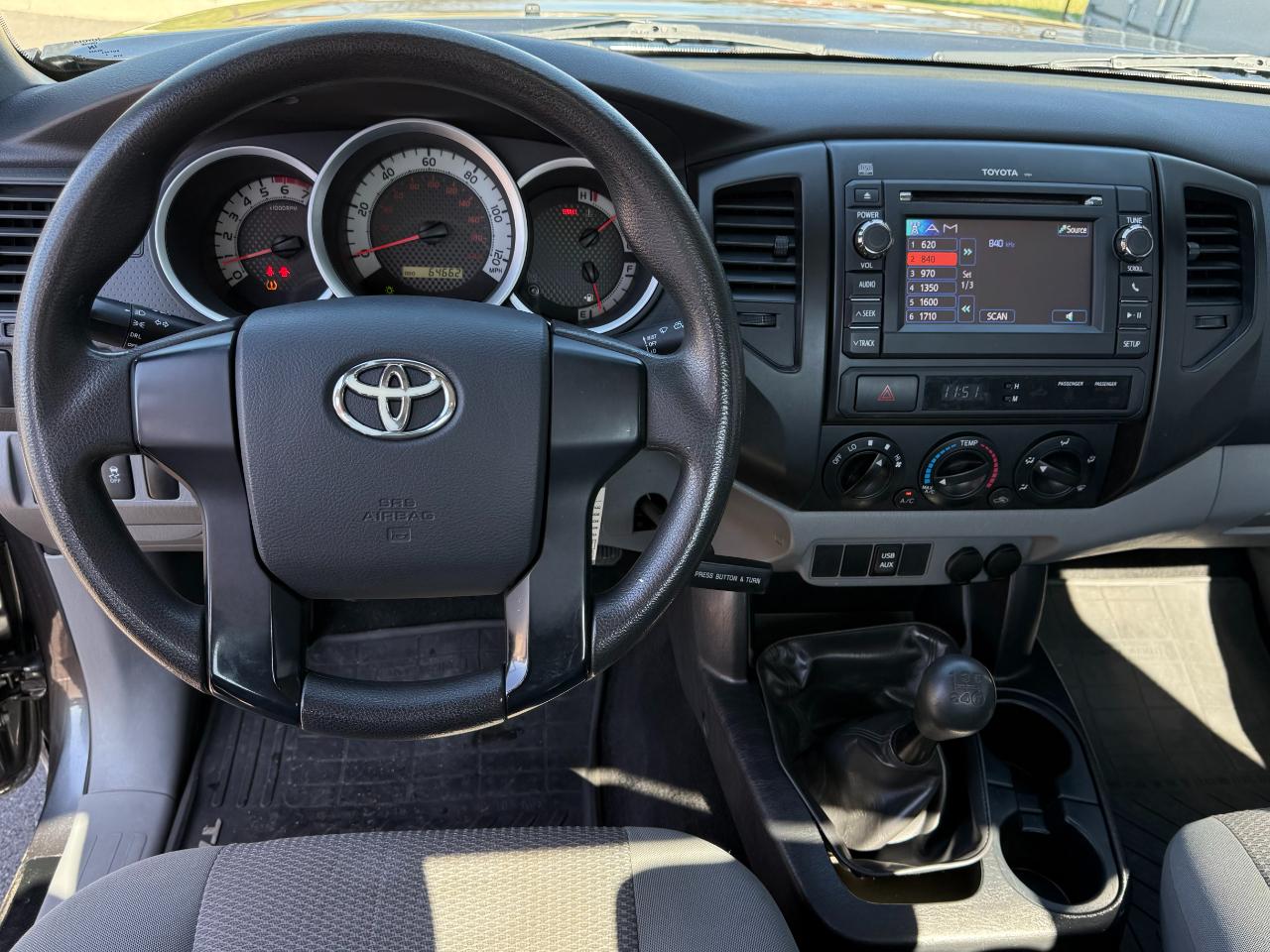 Toyota Tacoma 2WD Reg Cab I4 MT (Natl) 2013