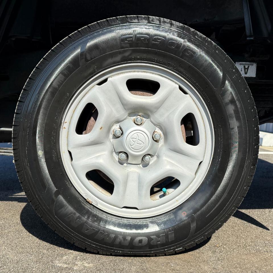 Toyota Tacoma 2WD Reg Cab I4 MT (Natl) 2013