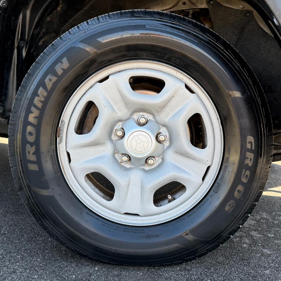 Toyota Tacoma 2WD Reg Cab I4 MT (Natl) 2013