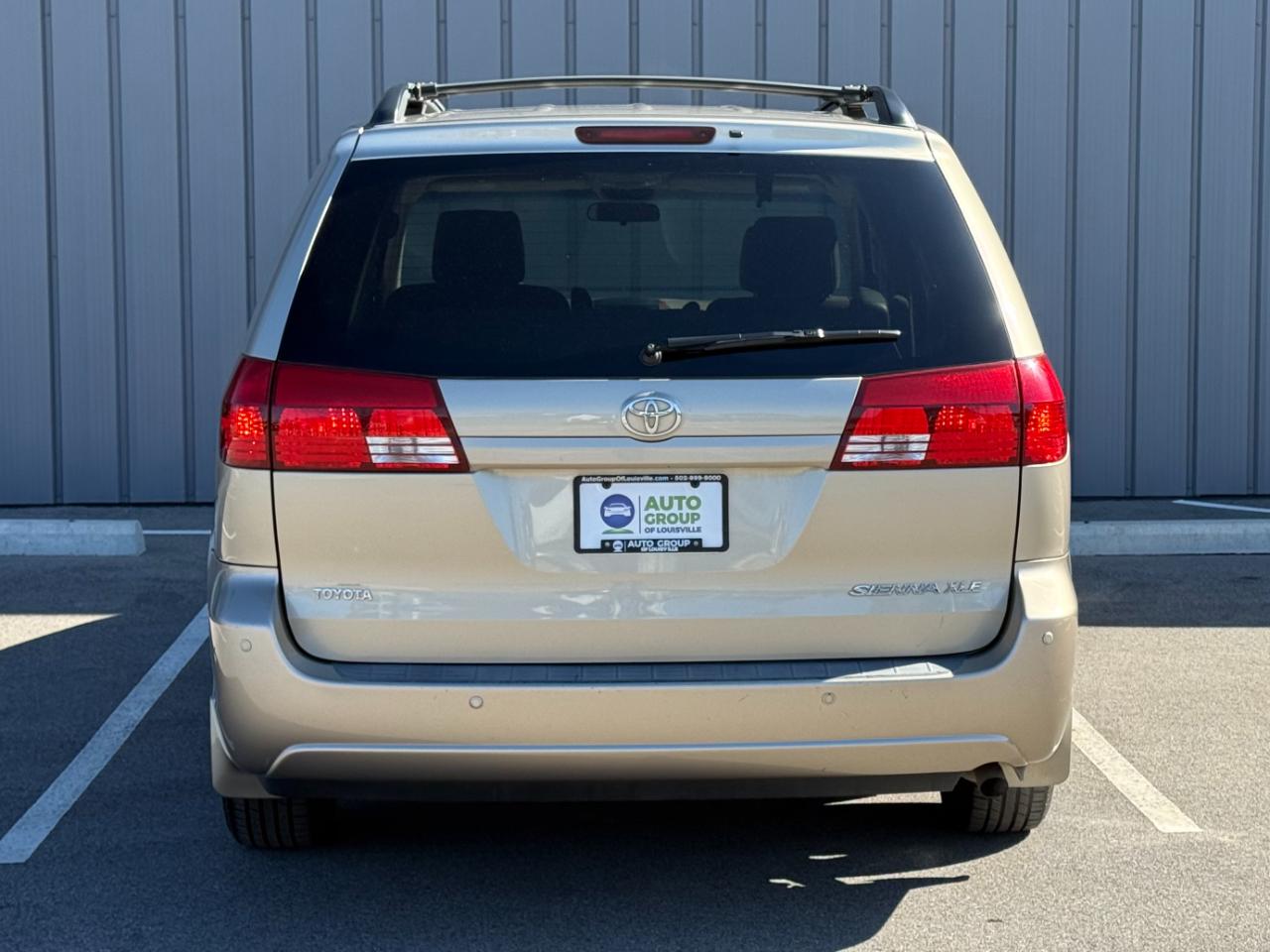 Toyota Sienna 5dr XLE FWD 7-Passenger (Natl) 2005