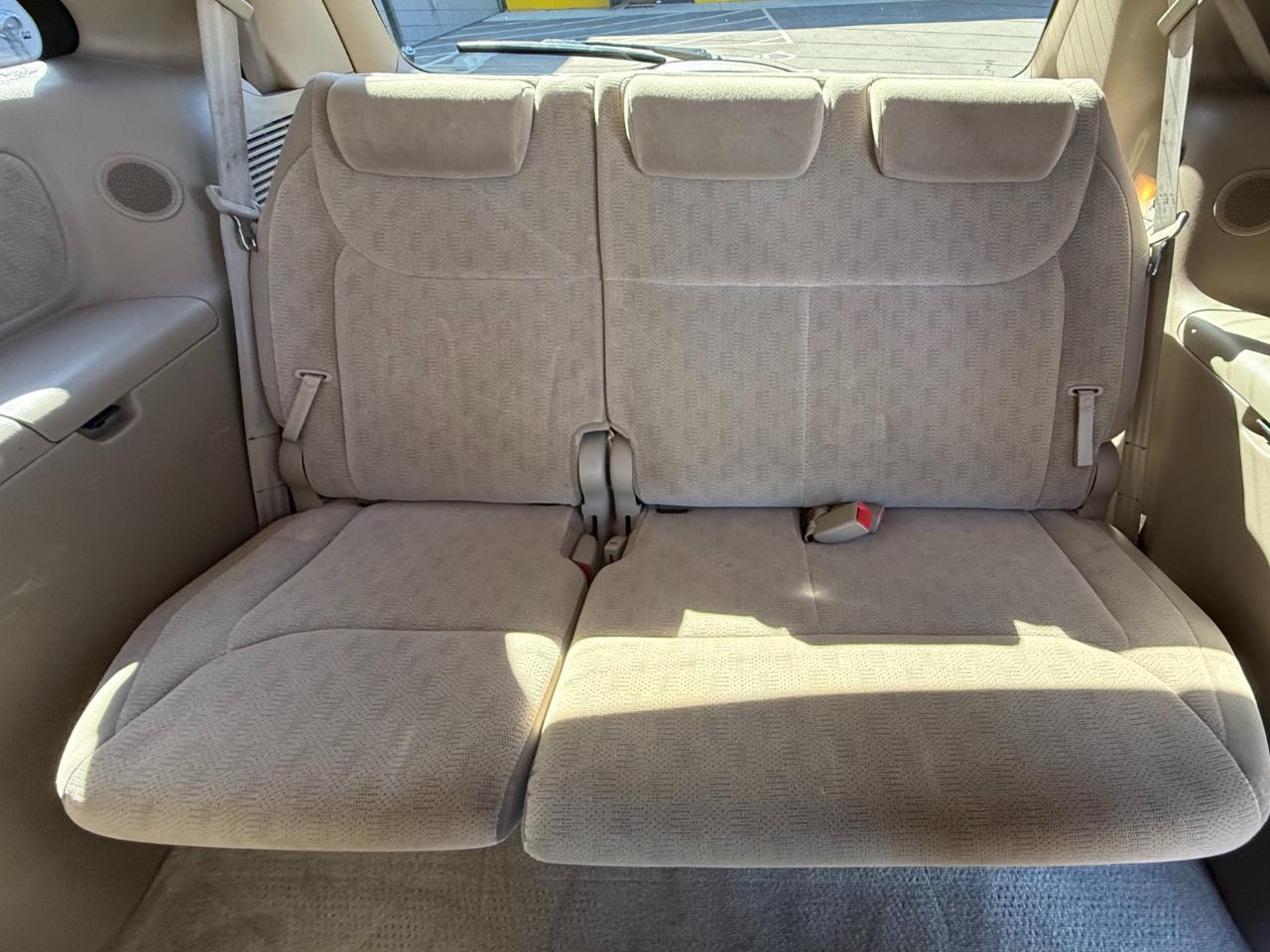 Toyota Sienna 5dr XLE FWD 7-Passenger (Natl) 2005