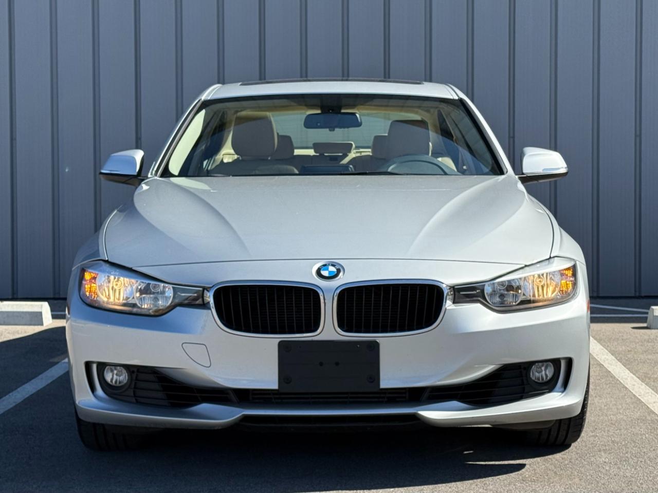 BMW 3 Series 4dr Sdn 328i RWD 2014