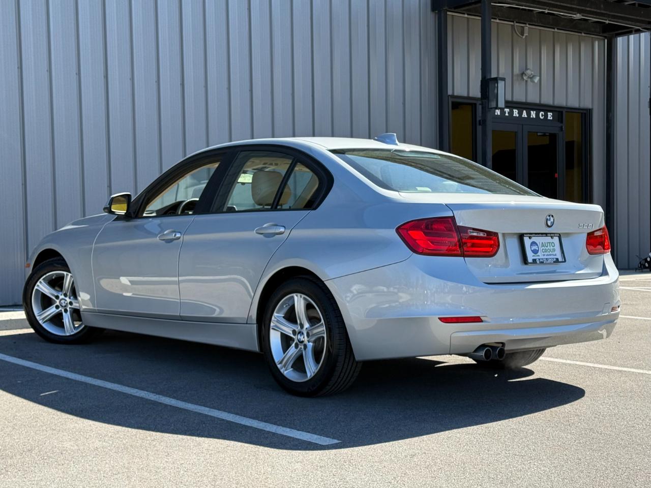 BMW 3 Series 4dr Sdn 328i RWD 2014