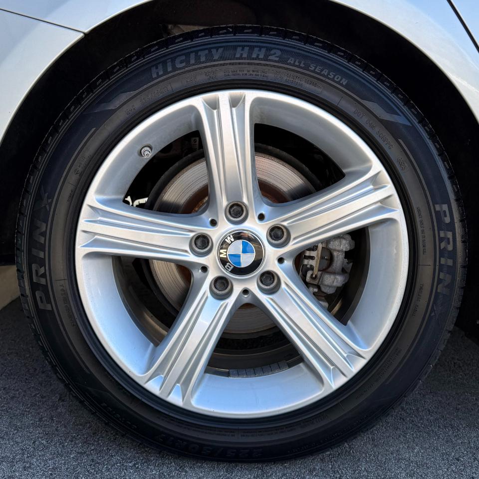 BMW 3 Series 4dr Sdn 328i RWD 2014