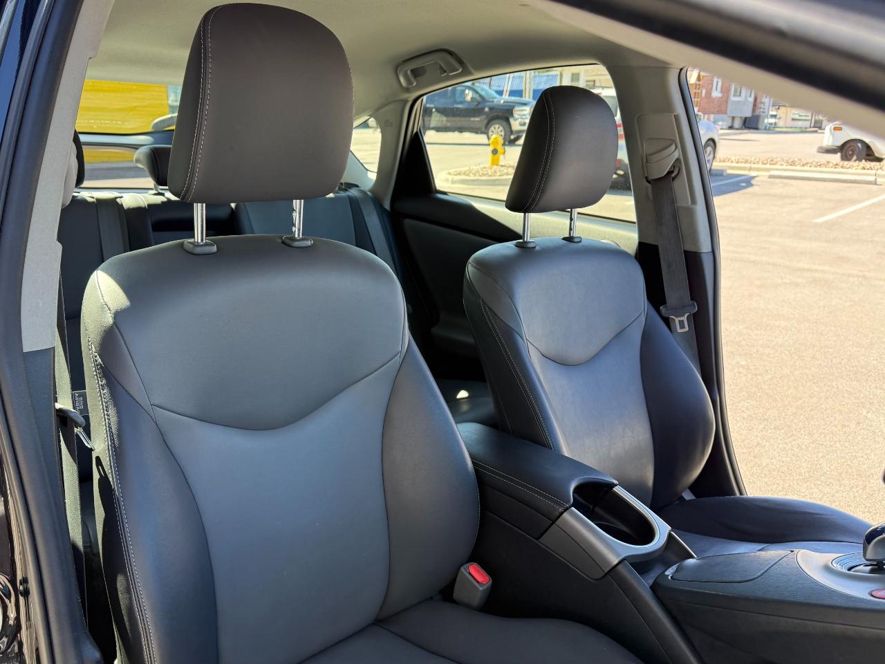 Toyota Prius 5dr HB Three (Natl) 2014