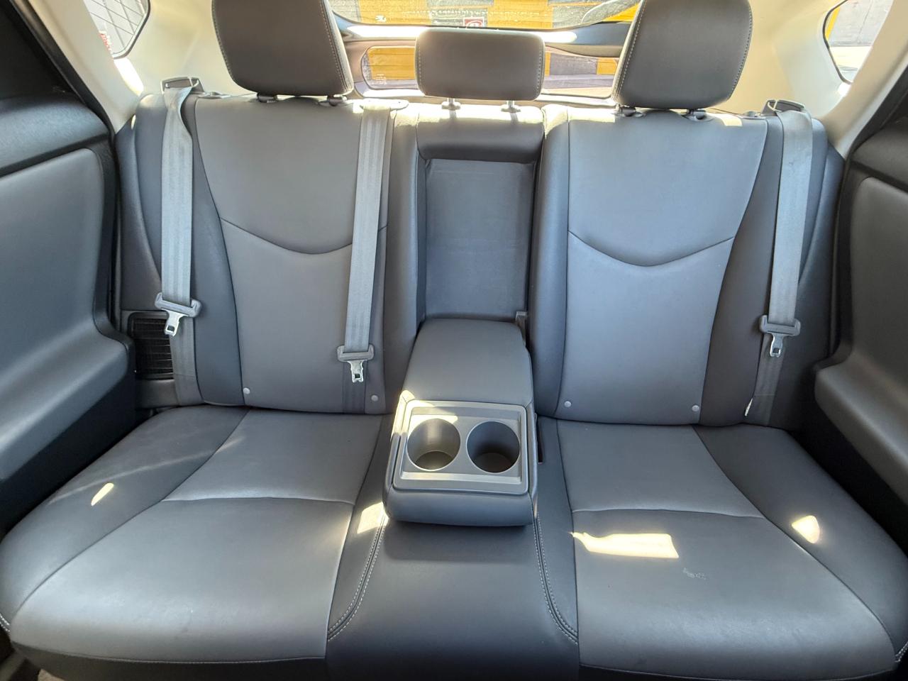 Toyota Prius 5dr HB Three (Natl) 2014