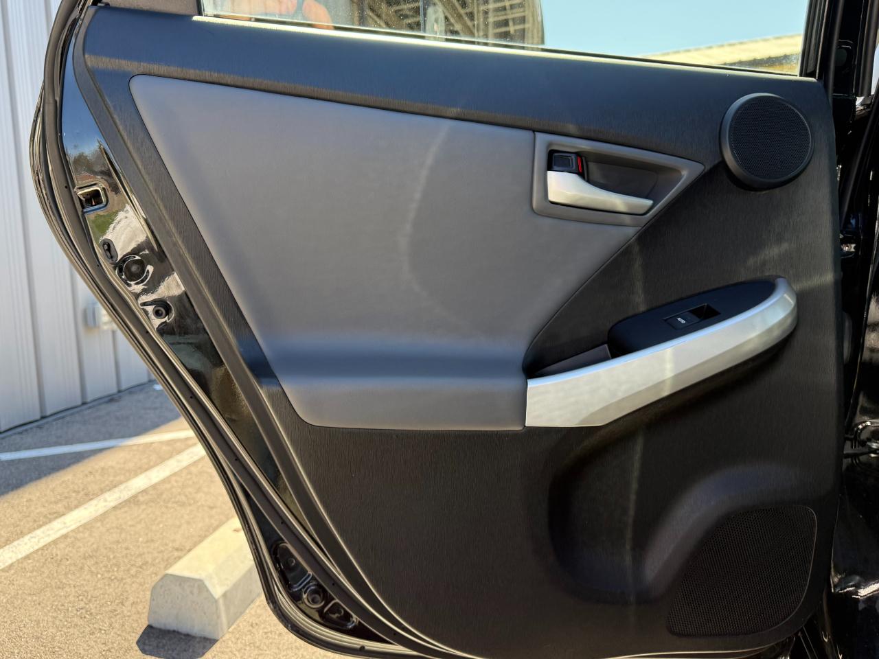 Toyota Prius 5dr HB Three (Natl) 2014