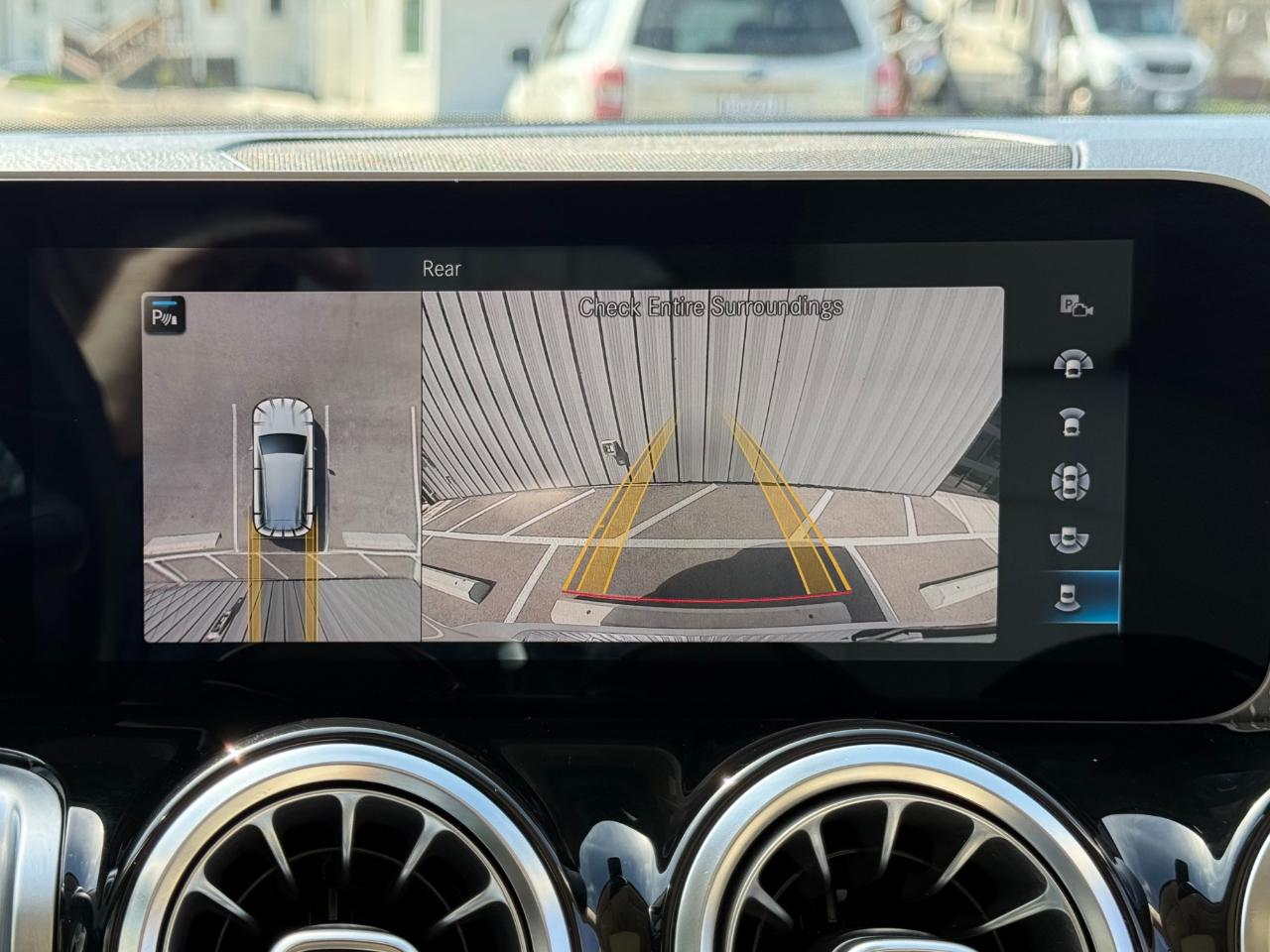 Mercedes-Benz GLB GLB 250 4MATIC SUV 2021