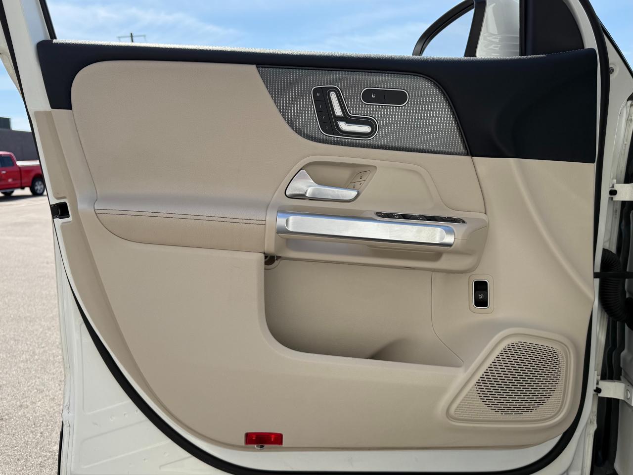 Mercedes-Benz GLB GLB 250 4MATIC SUV 2021