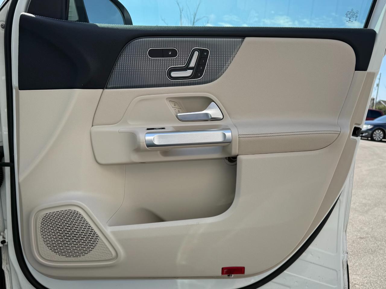 Mercedes-Benz GLB GLB 250 4MATIC SUV 2021