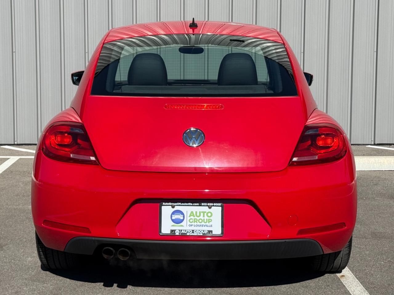 Volkswagen Beetle 2dr Cpe Auto 2.5L PZEV 2012