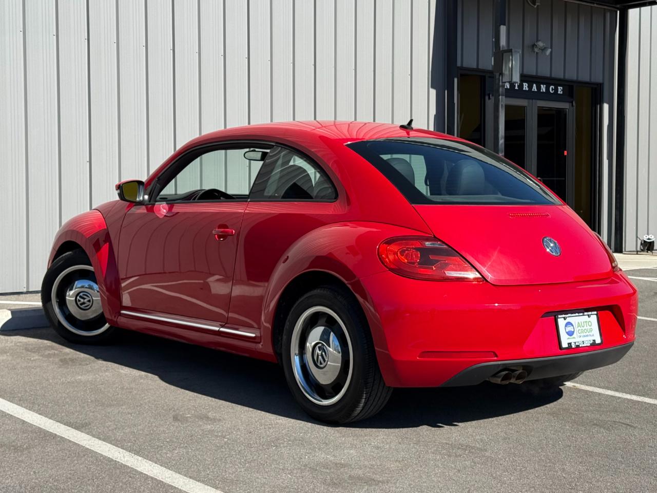 Volkswagen Beetle 2dr Cpe Auto 2.5L PZEV 2012