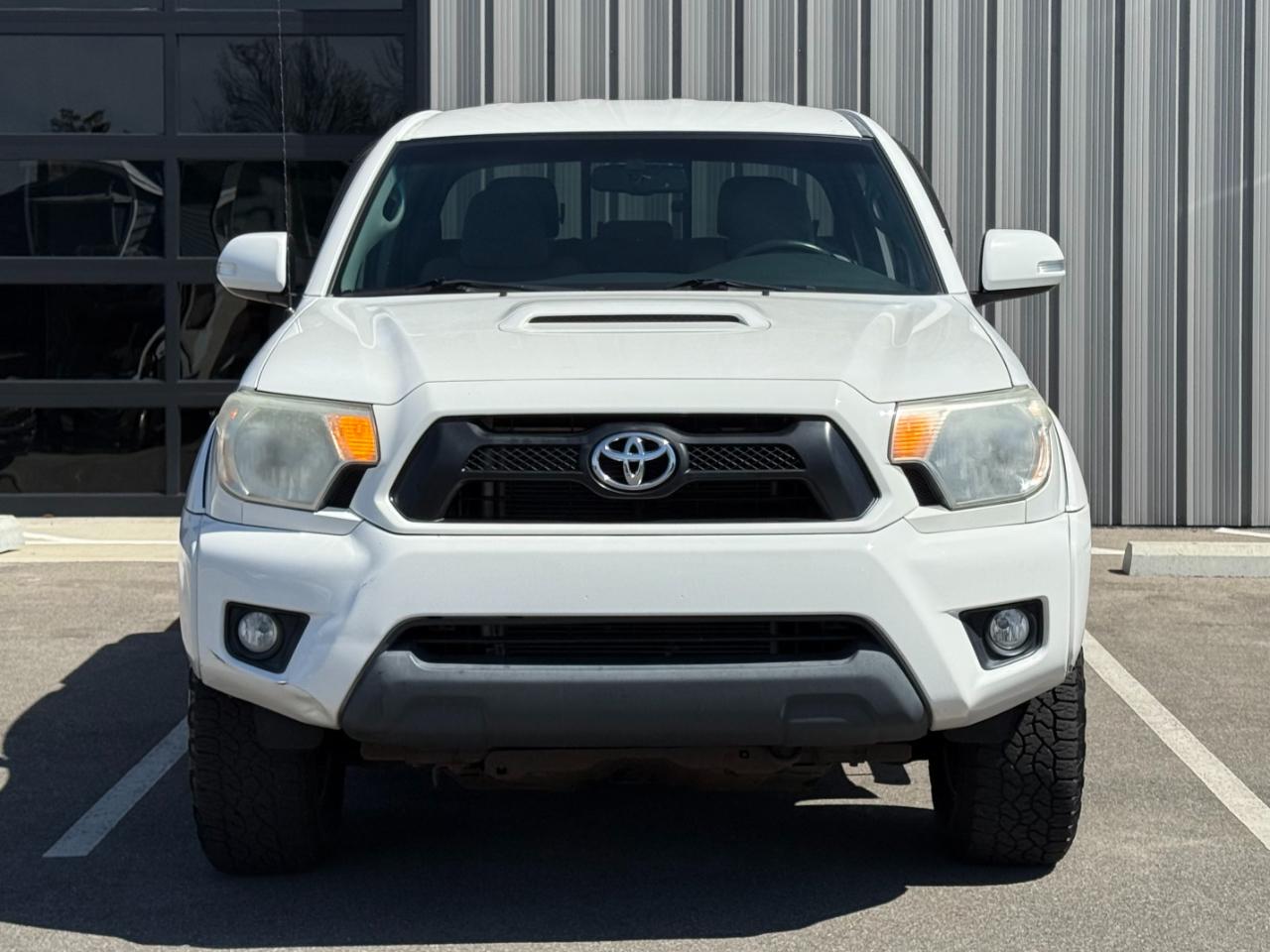 Toyota Tacoma 4WD Double Cab LB V6 AT (Natl) 2013