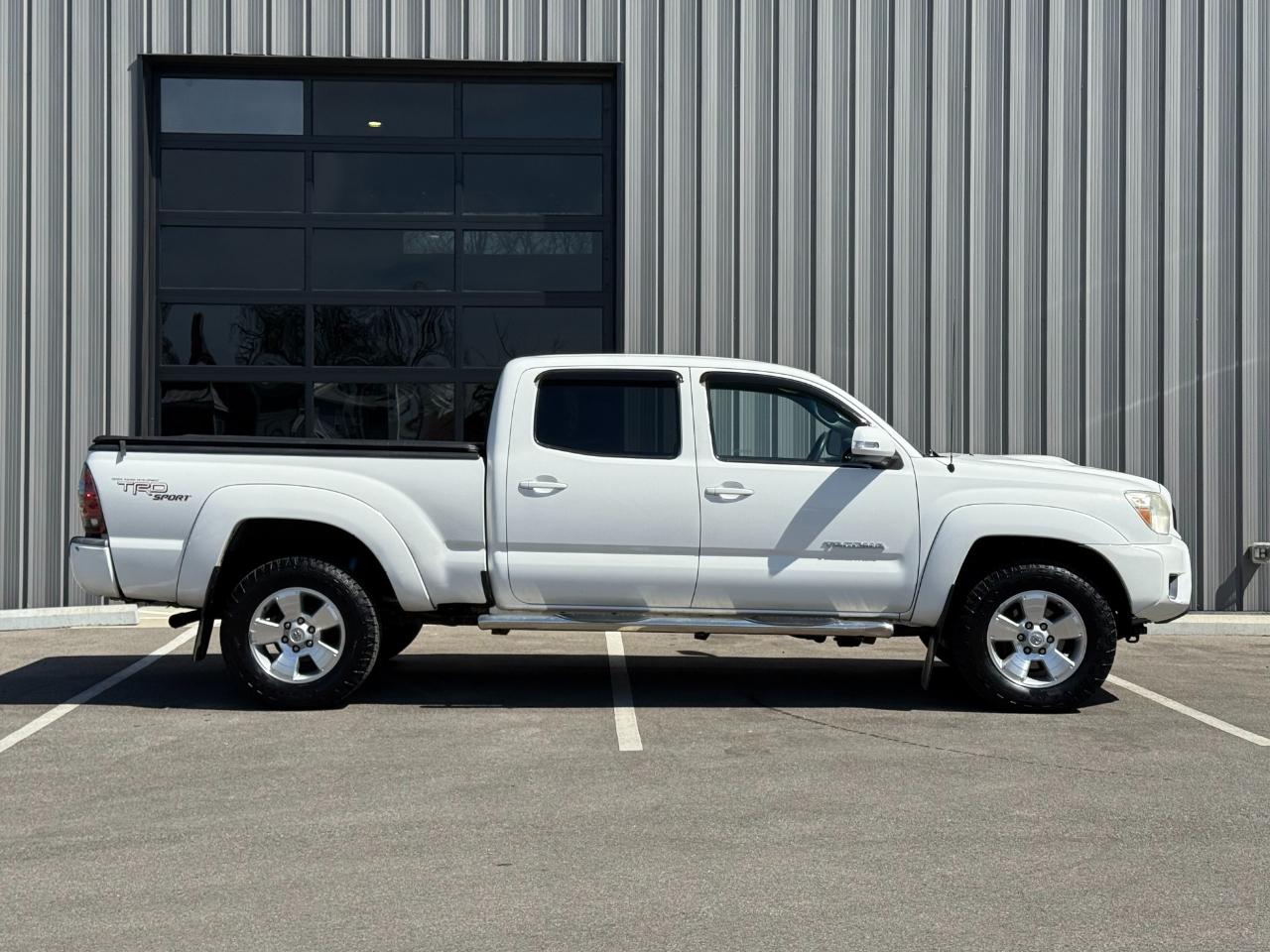 Toyota Tacoma 4WD Double Cab LB V6 AT (Natl) 2013