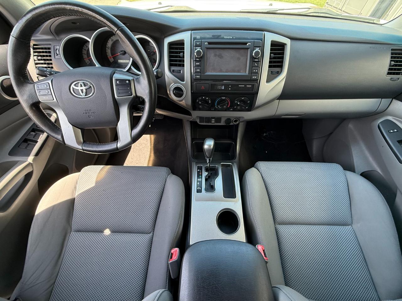 Toyota Tacoma 4WD Double Cab LB V6 AT (Natl) 2013