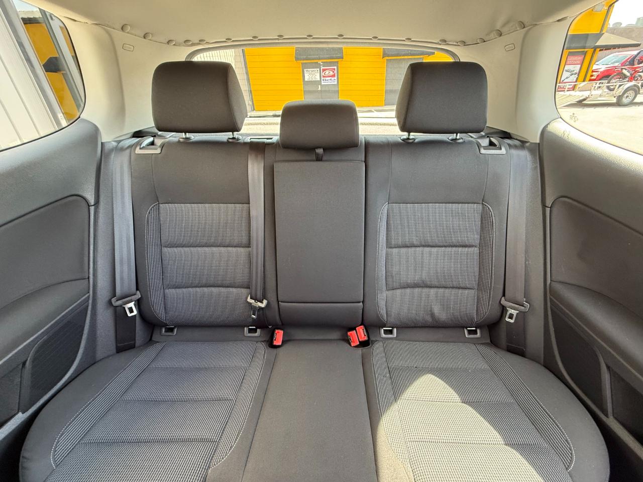 Volkswagen Golf 2dr HB Man PZEV 2012