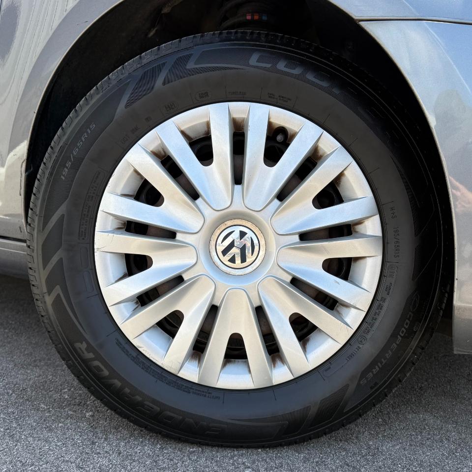 Volkswagen Golf 2dr HB Man PZEV 2012