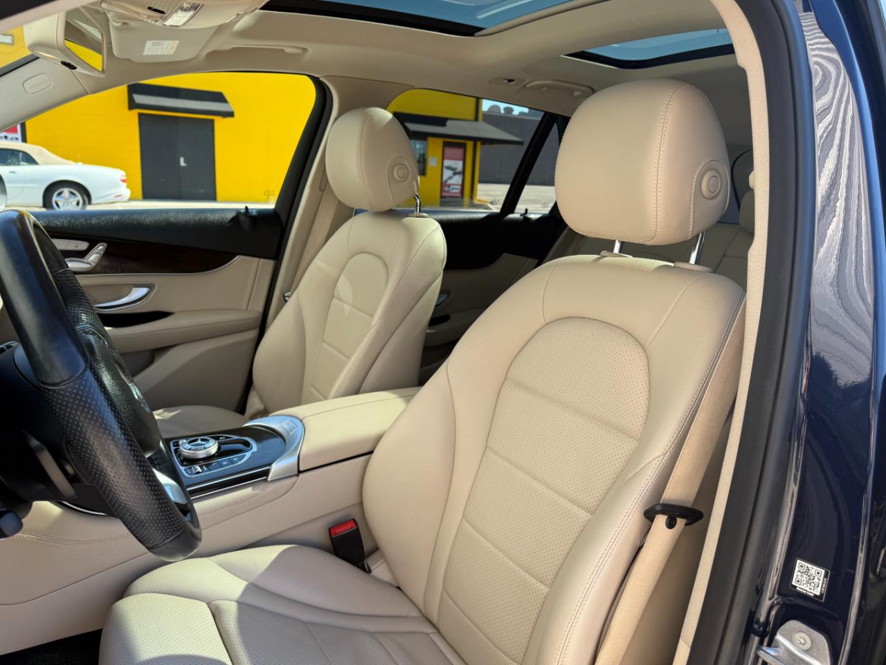 Mercedes-Benz GLC GLC 300 4MATIC SUV 2018