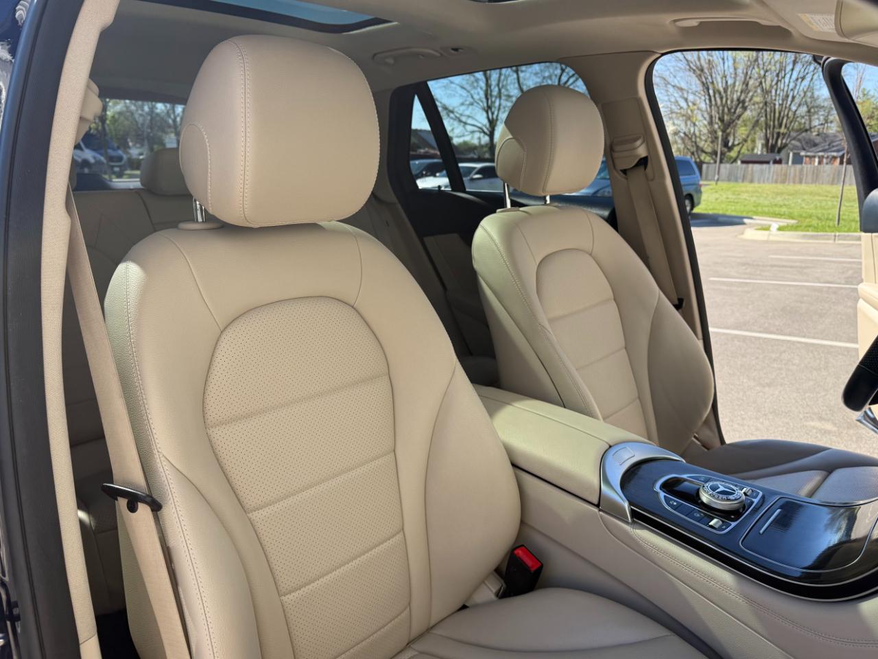 Mercedes-Benz GLC GLC 300 4MATIC SUV 2018