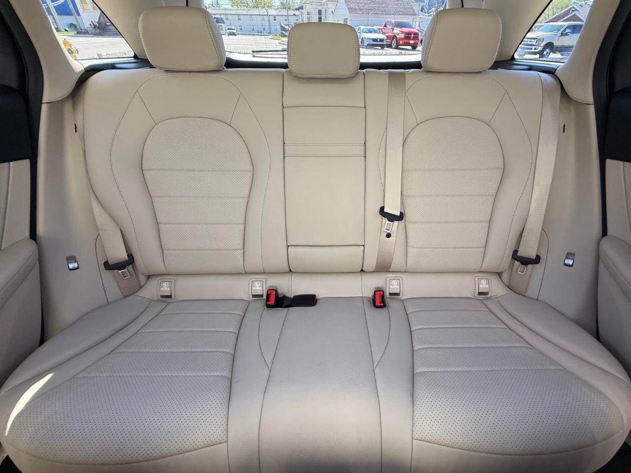 Mercedes-Benz GLC GLC 300 4MATIC SUV 2018