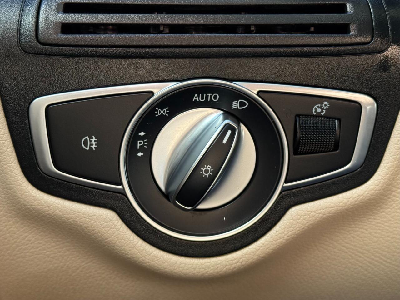 Mercedes-Benz GLC GLC 300 4MATIC SUV 2018