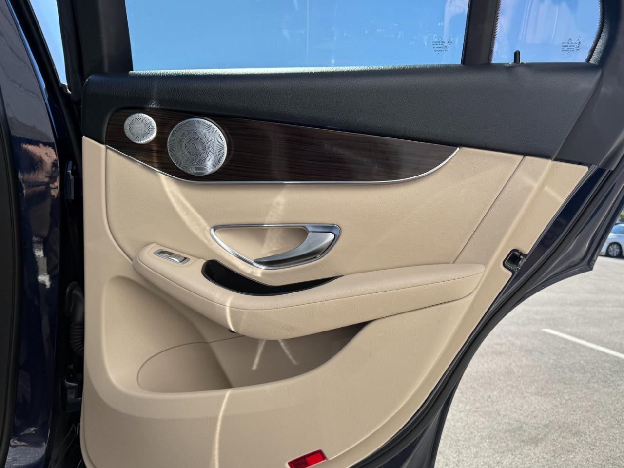 Mercedes-Benz GLC GLC 300 4MATIC SUV 2018