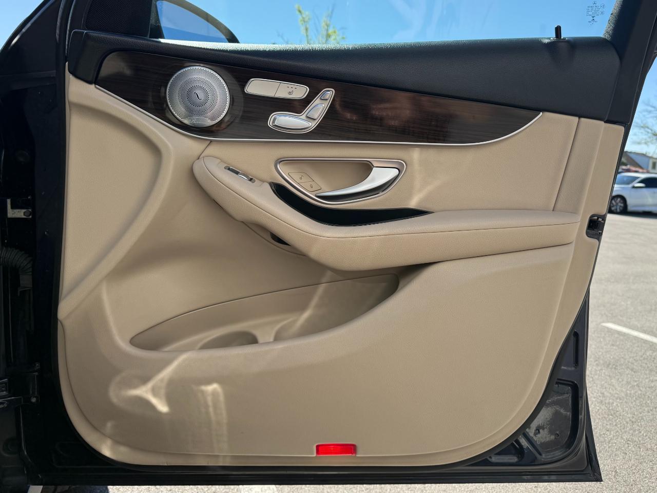 Mercedes-Benz GLC GLC 300 4MATIC SUV 2018