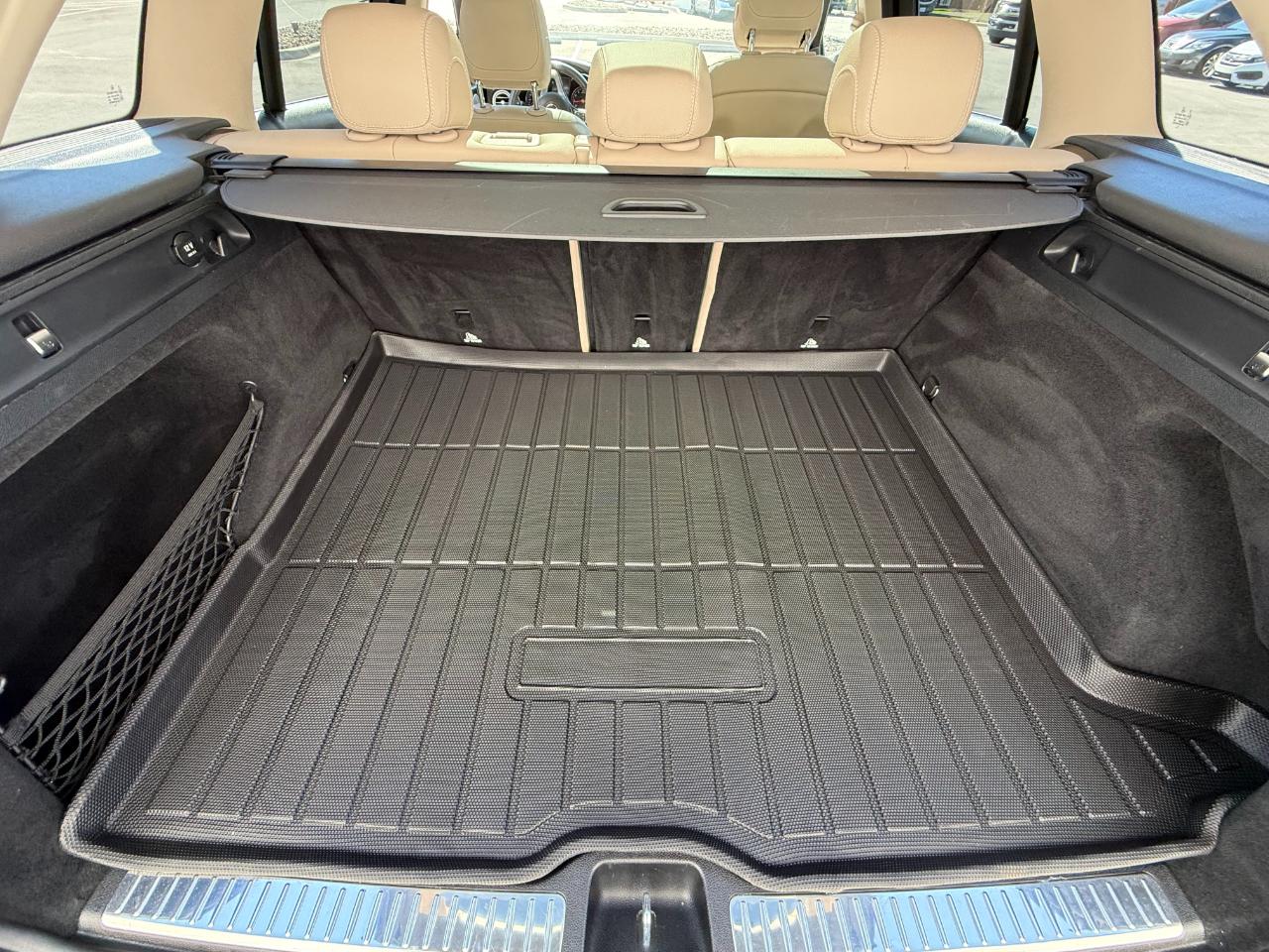 Mercedes-Benz GLC GLC 300 4MATIC SUV 2018