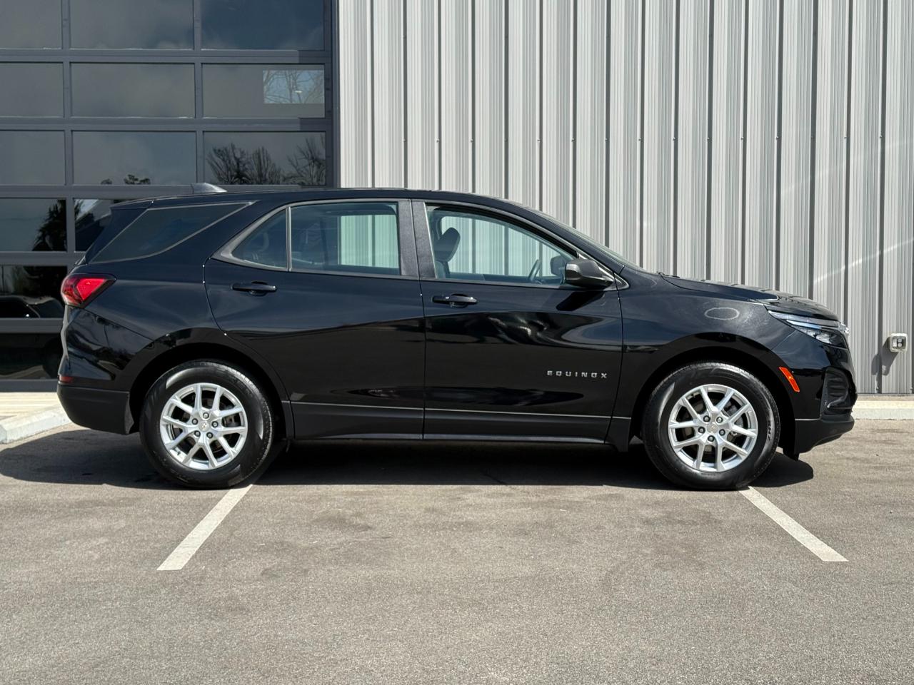 Chevrolet Equinox FWD 4dr LS w/1FL 2024