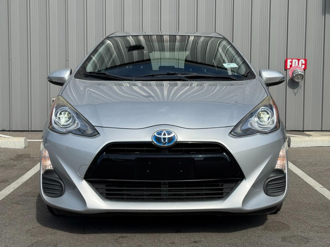 Toyota Prius c 5dr HB Persona Series (Natl) 2016