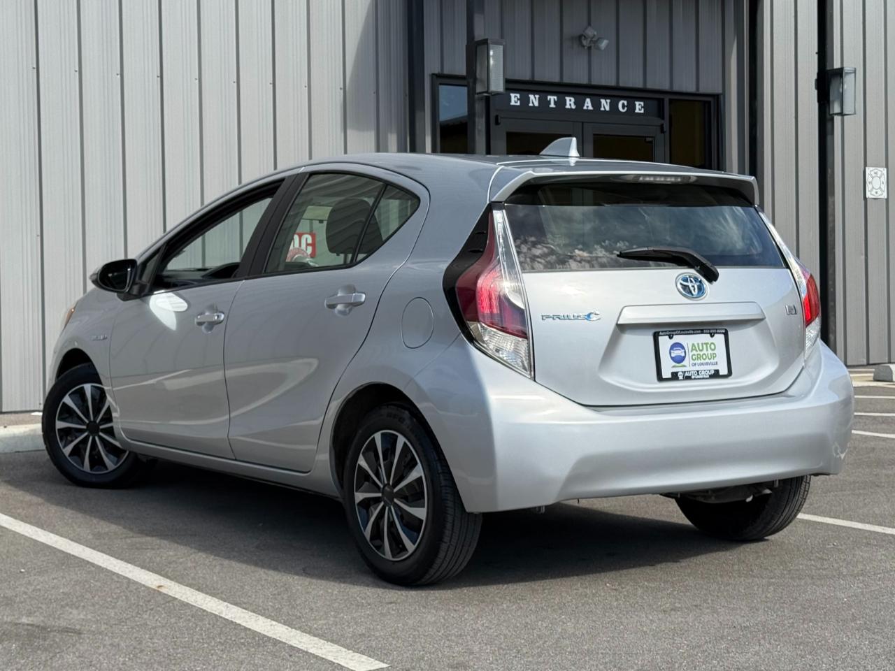 Toyota Prius c 5dr HB Persona Series (Natl) 2016