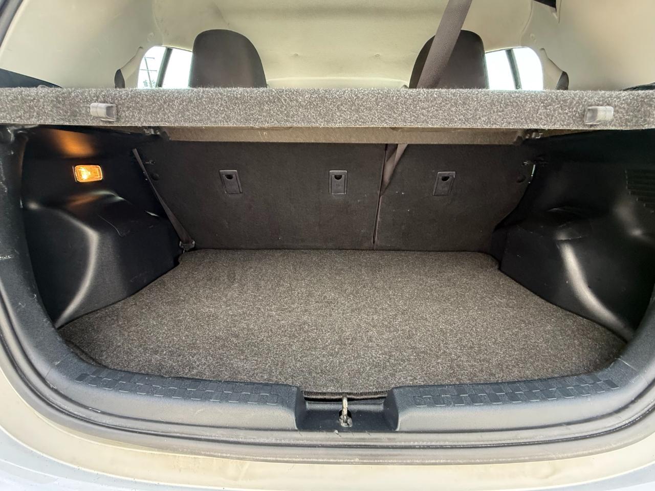 Toyota Prius c 5dr HB Persona Series (Natl) 2016