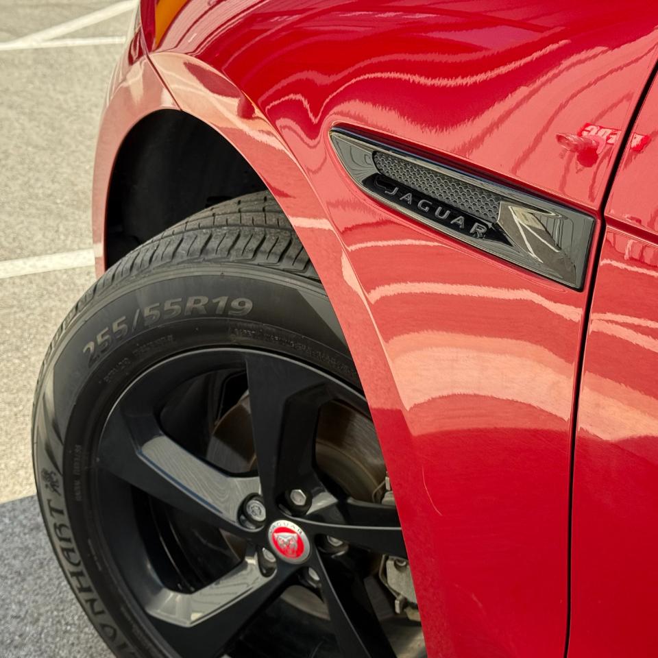 Jaguar F-Pace 25t Premium AWD 2019