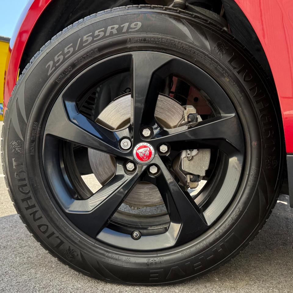 Jaguar F-Pace 25t Premium AWD 2019