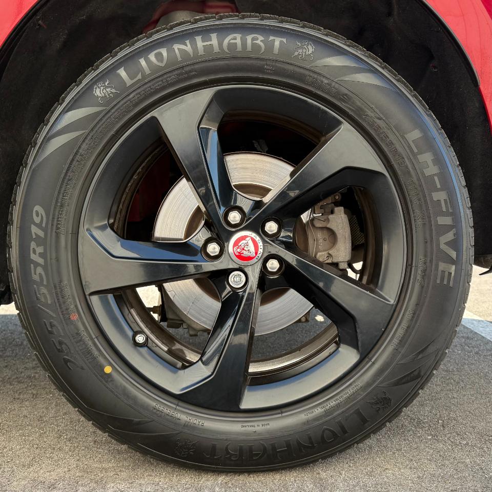 Jaguar F-Pace 25t Premium AWD 2019