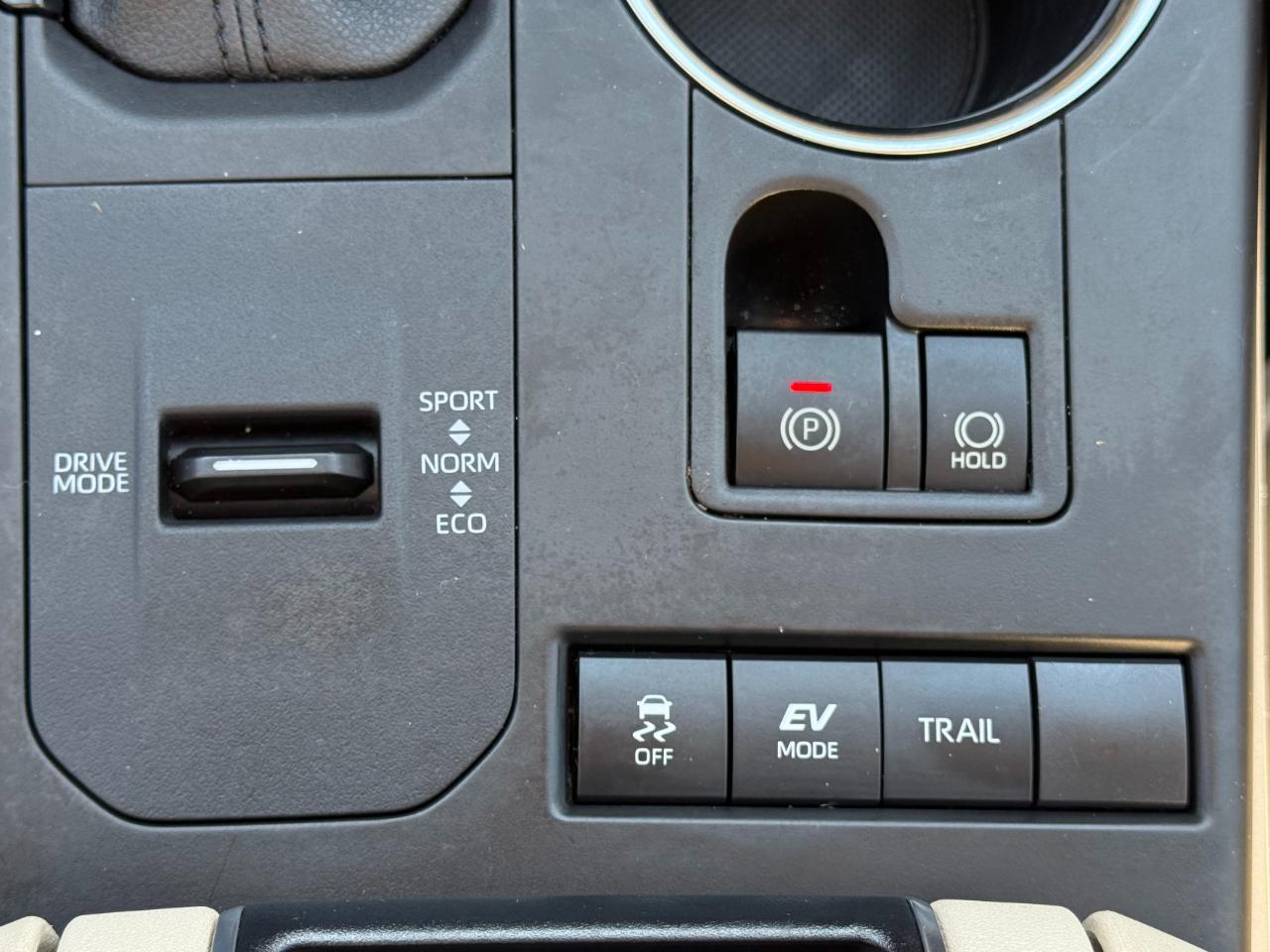 Toyota Highlander Hybrid XLE AWD (Natl) 2021