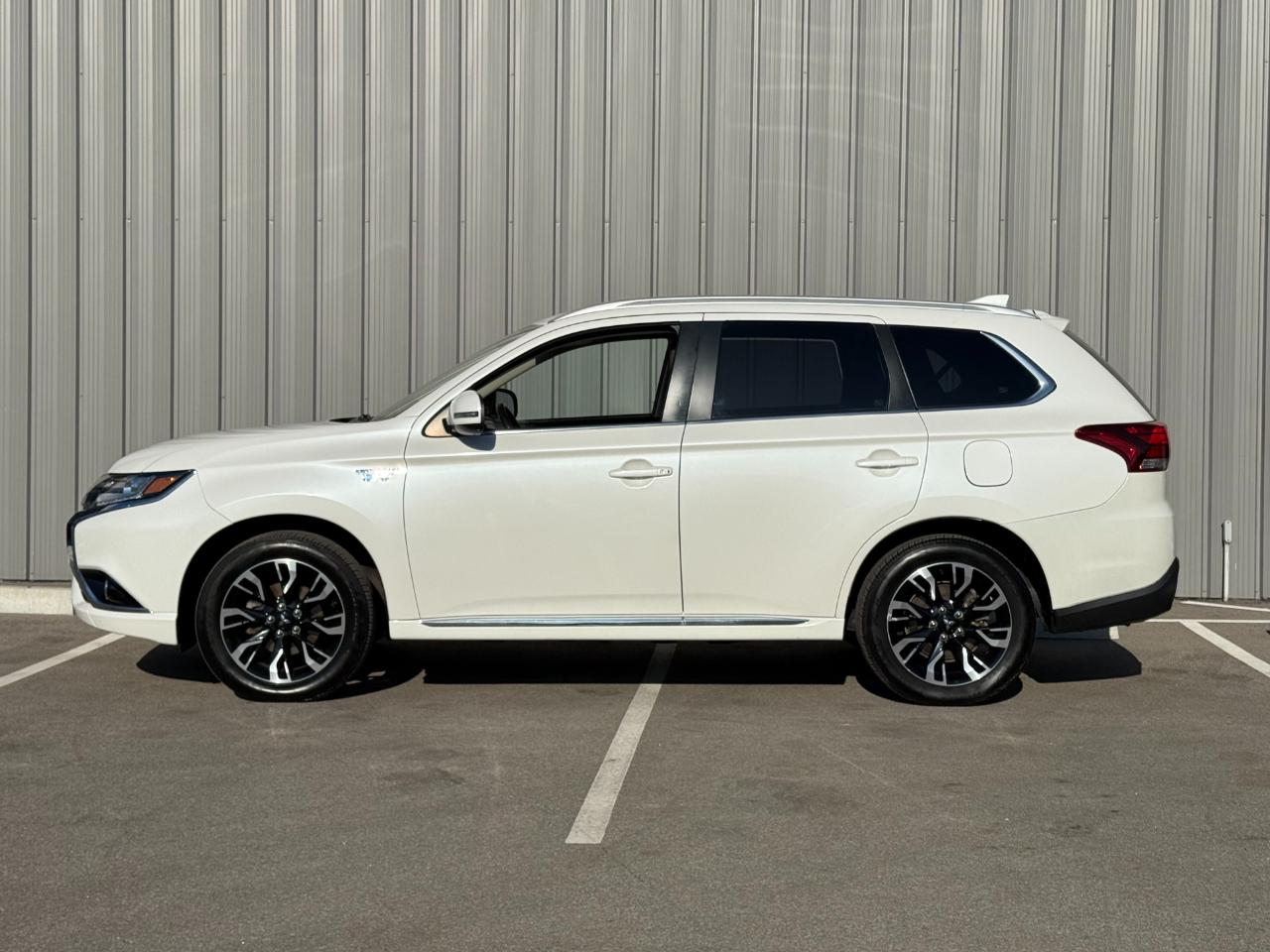 Mitsubishi Outlander PHEV SEL S-AWC 2018