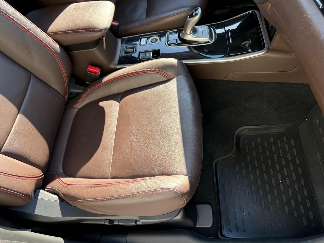 Mitsubishi Outlander PHEV SEL S-AWC 2018