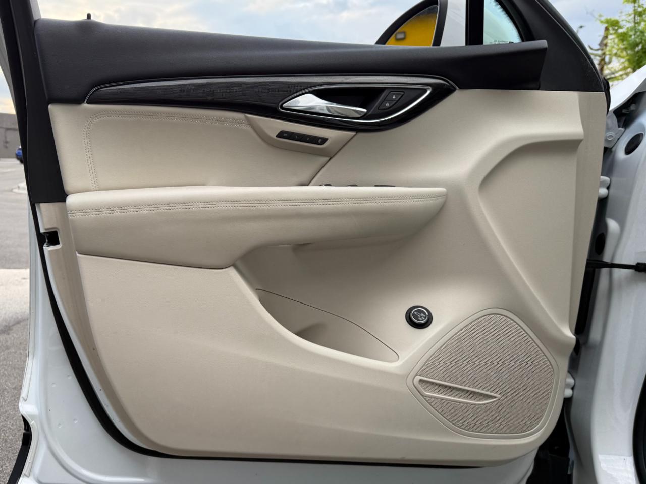 Buick Envision FWD 4dr Essence 2023