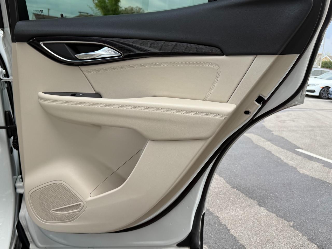 Buick Envision FWD 4dr Essence 2023