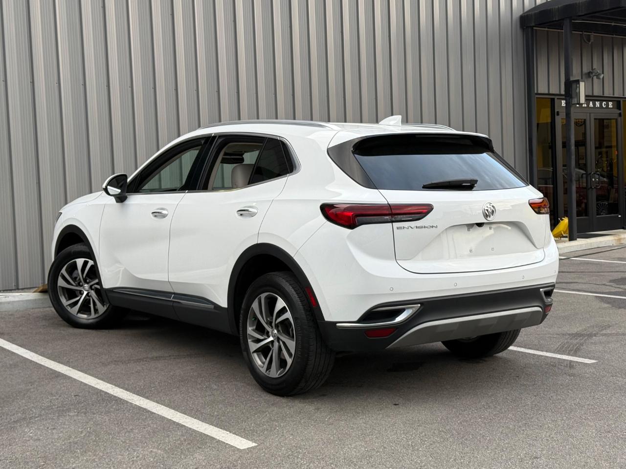 Buick Envision FWD 4dr Essence 2023