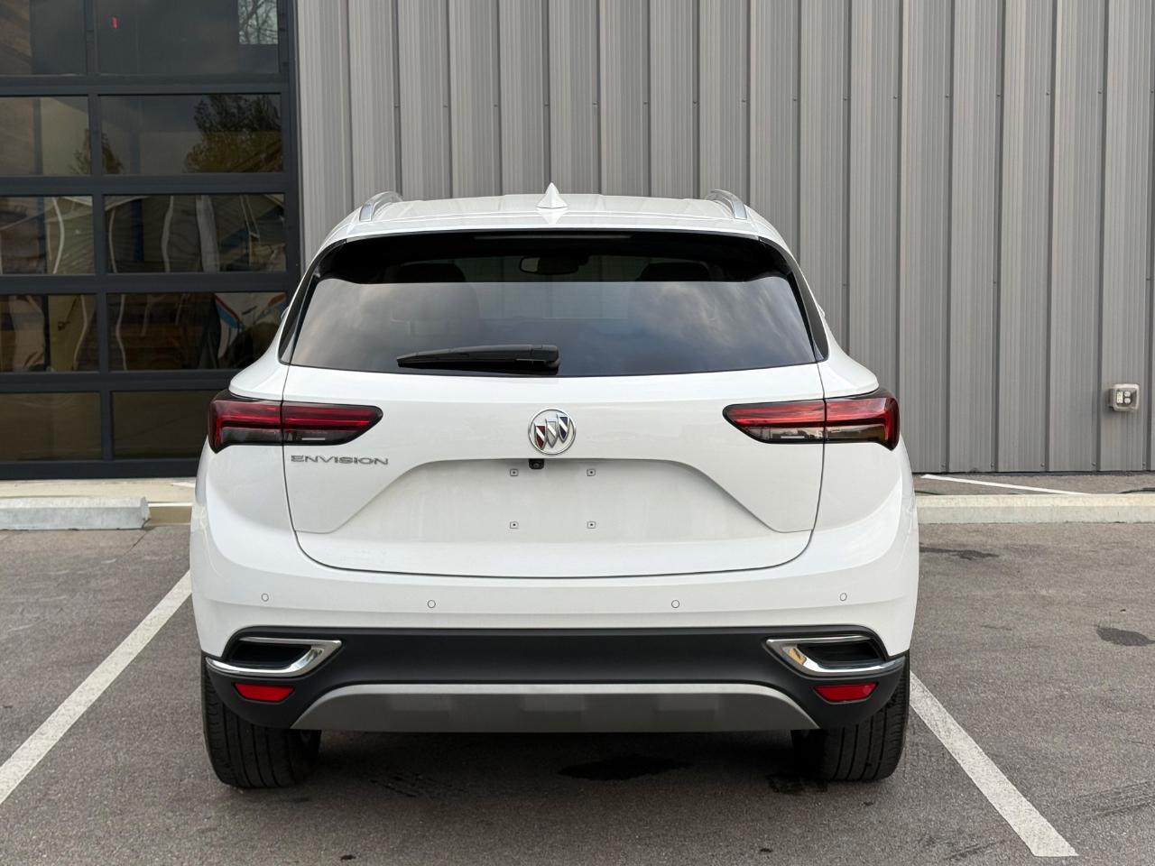 Buick Envision FWD 4dr Essence 2023