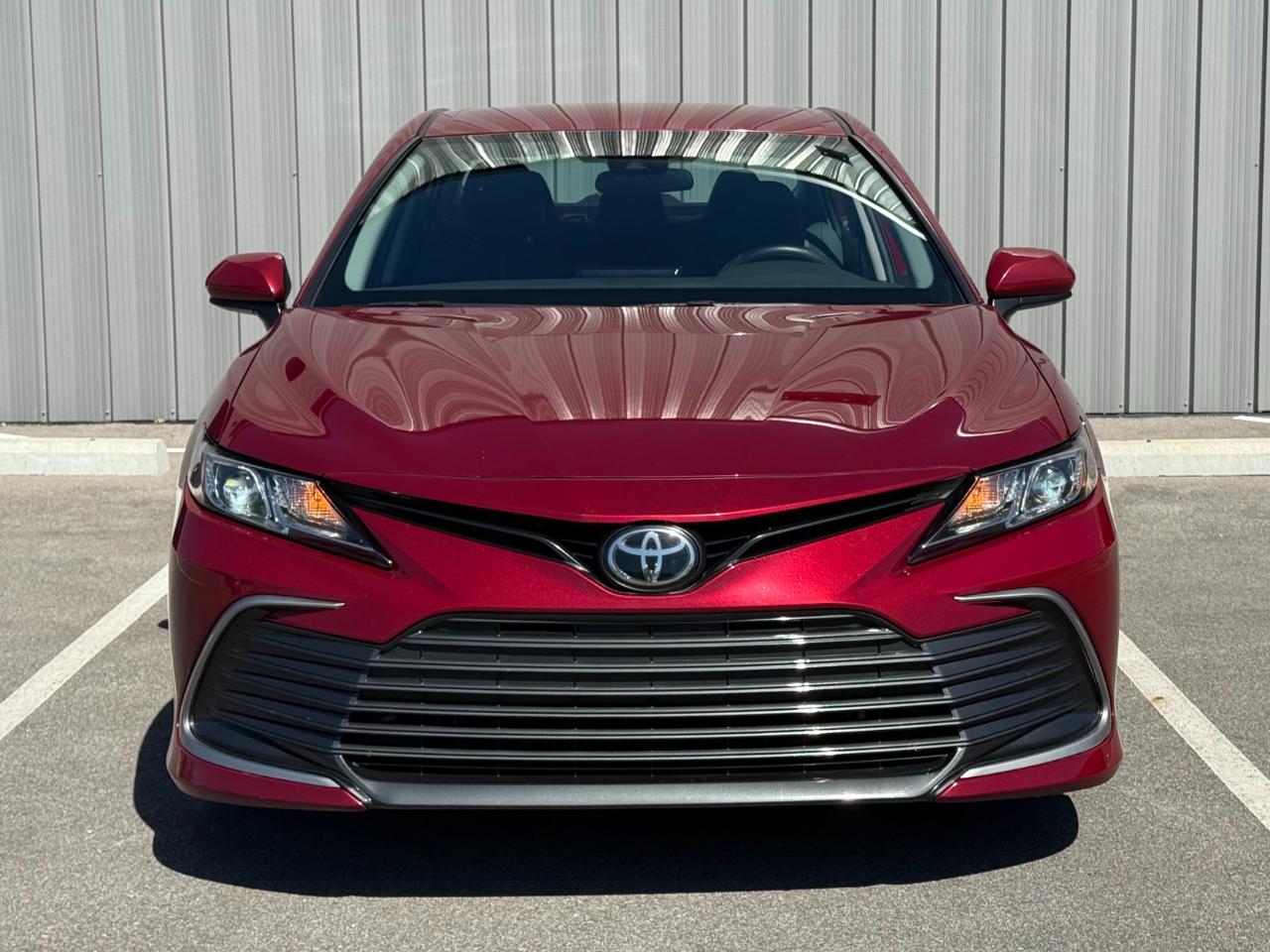 Toyota Camry LE Auto (Natl) 2021