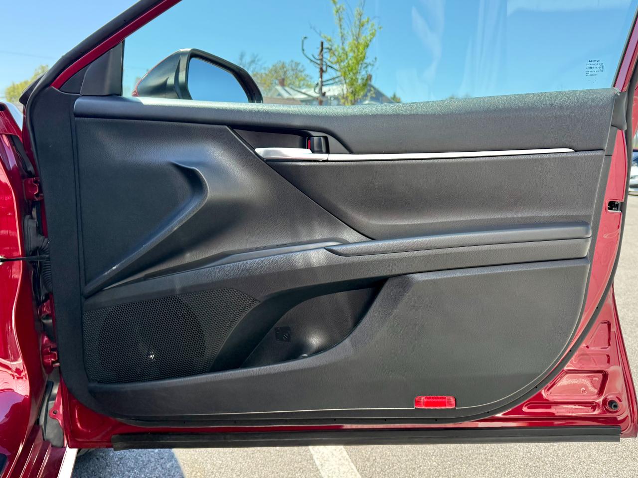 Toyota Camry LE Auto (Natl) 2021