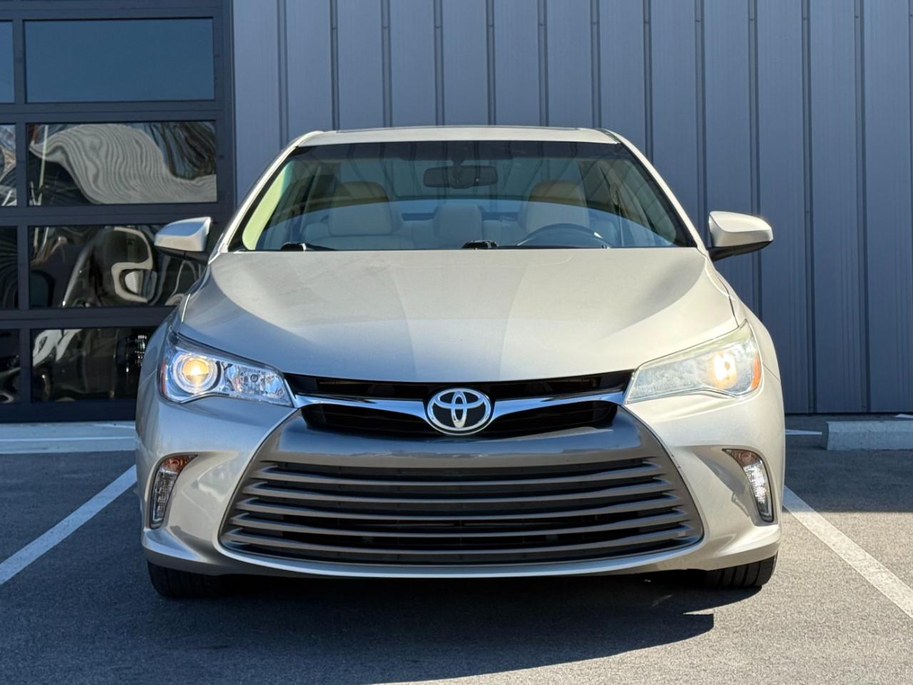 Toyota Camry XLE Auto (Natl) 2017