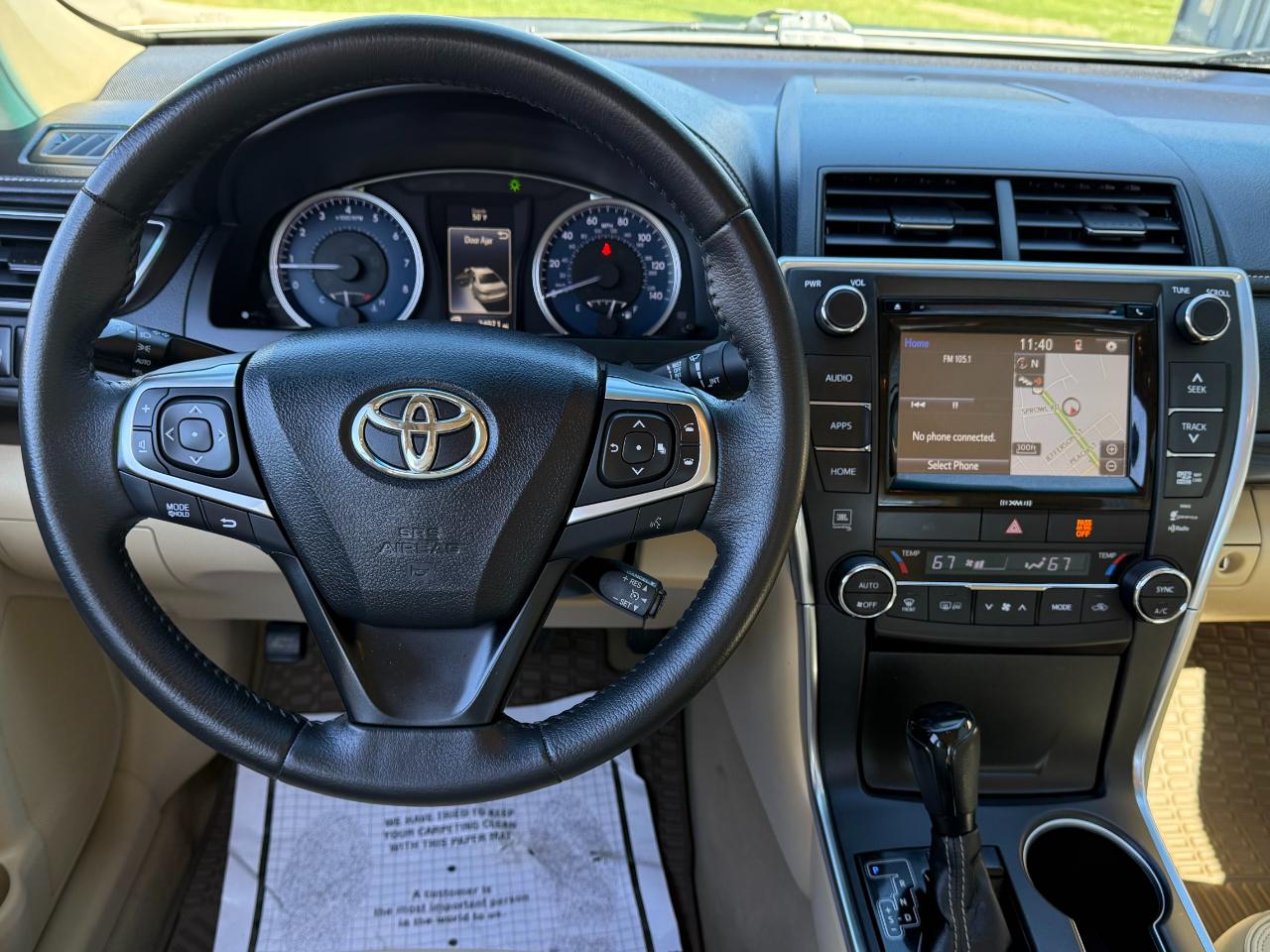 Toyota Camry XLE Auto (Natl) 2017