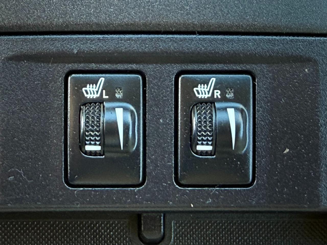 Toyota Camry XLE Auto (Natl) 2017