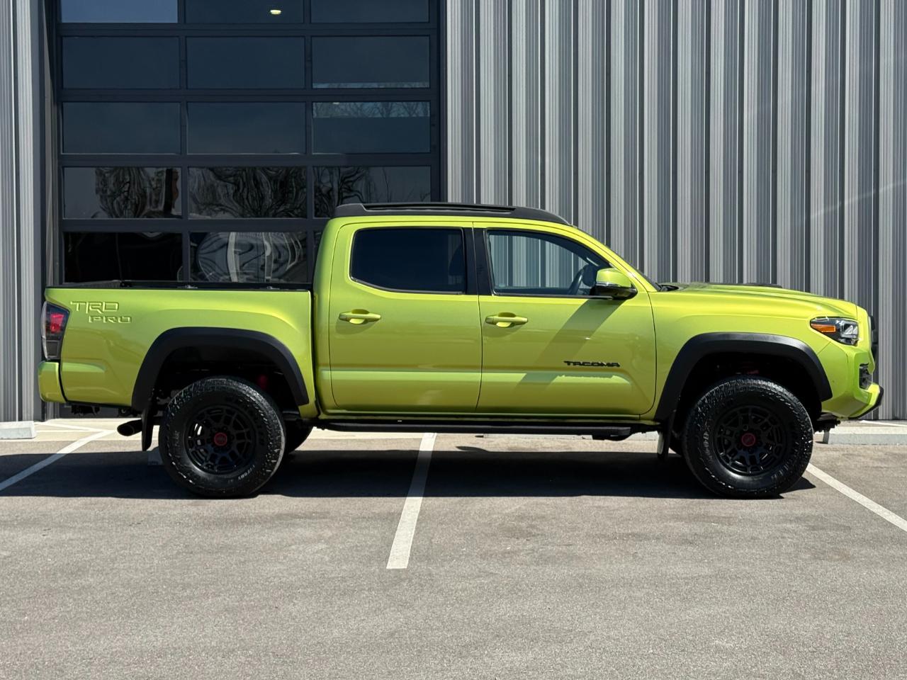 Toyota Tacoma 4WD TRD Off Road Double Cab 5' Bed V6 MT (Natl) 2022