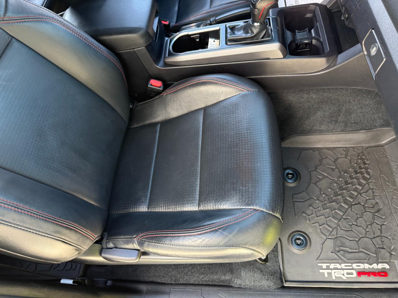 Toyota Tacoma 4WD TRD Off Road Double Cab 5' Bed V6 MT (Natl) 2022