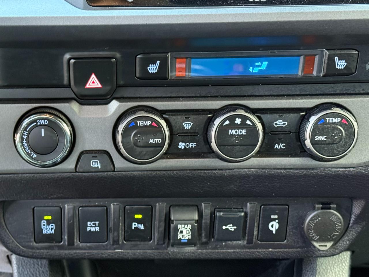 Toyota Tacoma 4WD TRD Off Road Double Cab 5' Bed V6 MT (Natl) 2022